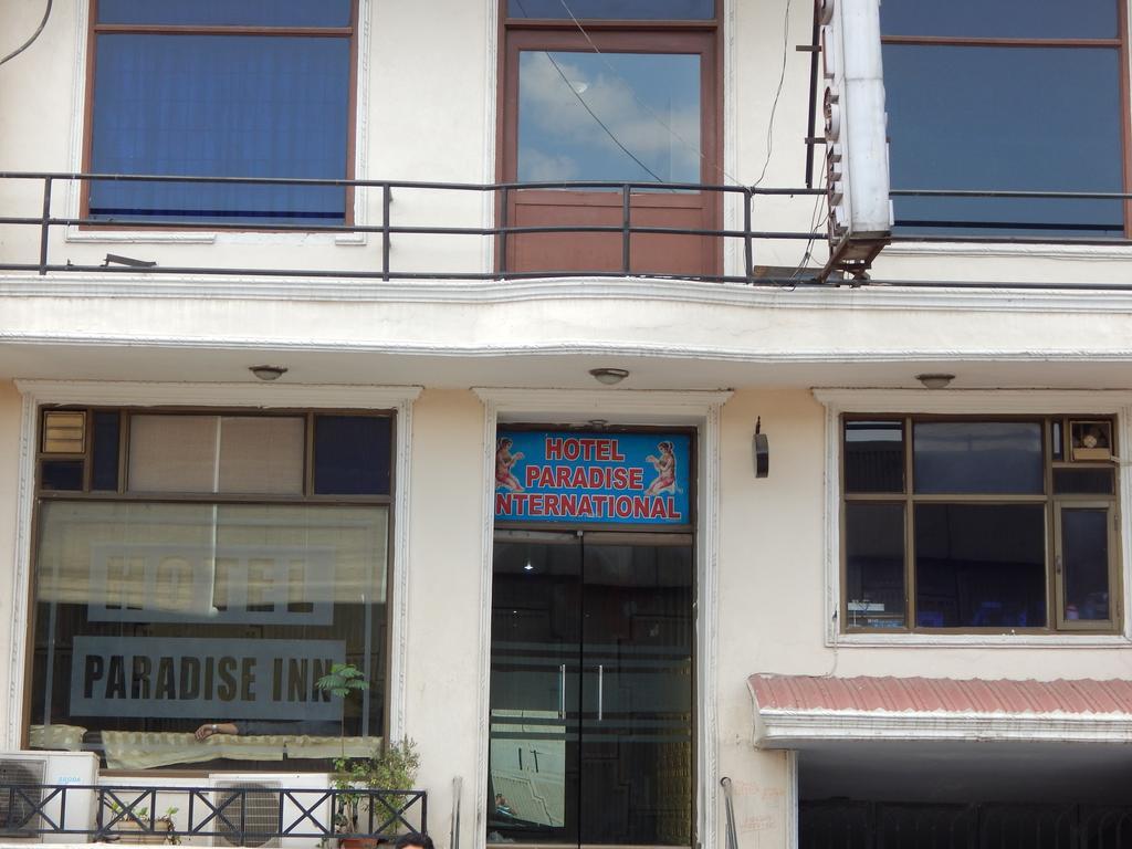 Airport Hotel Paradise International New Delhi Ngoại thất bức ảnh