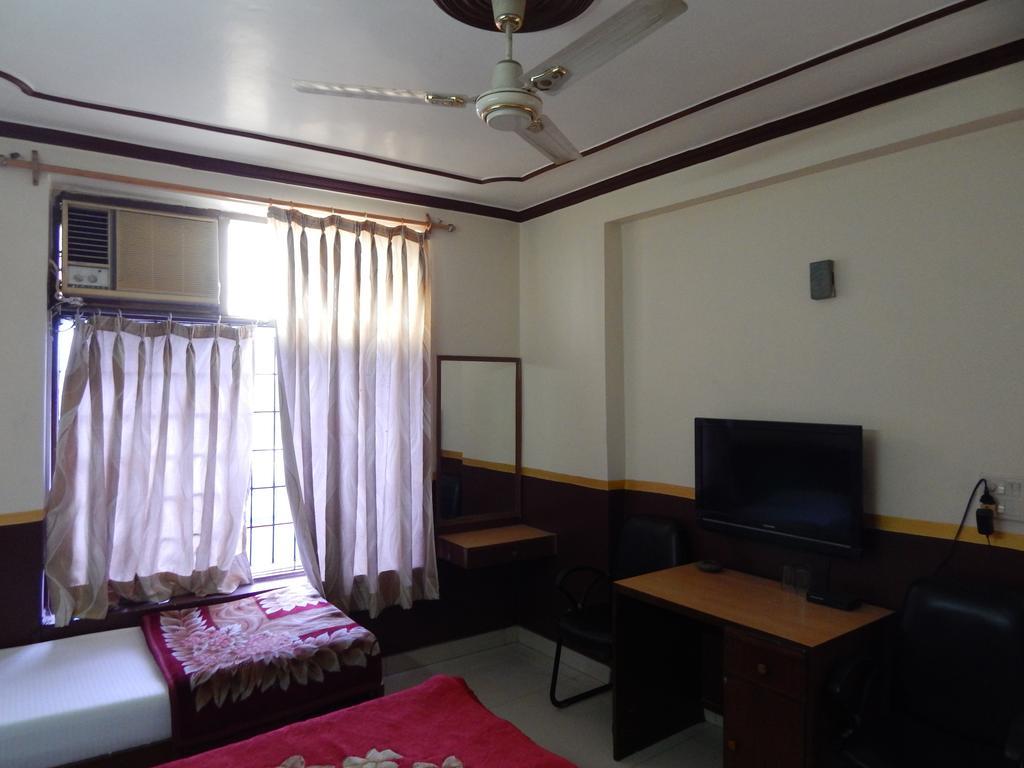 Airport Hotel Paradise International New Delhi Ngoại thất bức ảnh