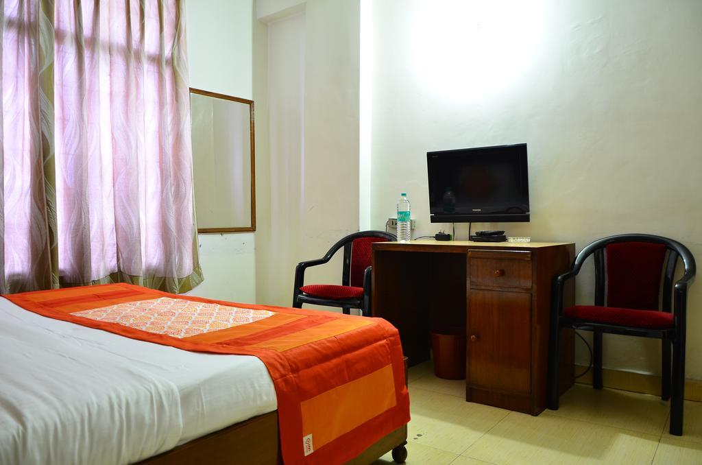 Airport Hotel Paradise International New Delhi Ngoại thất bức ảnh