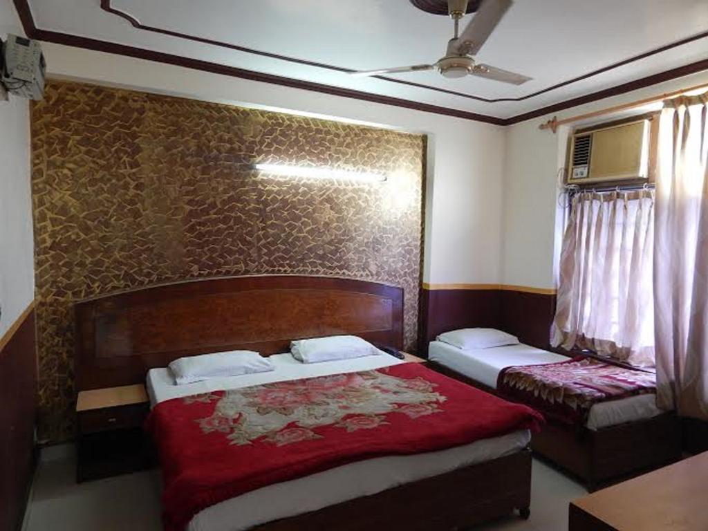 Airport Hotel Paradise International New Delhi Ngoại thất bức ảnh