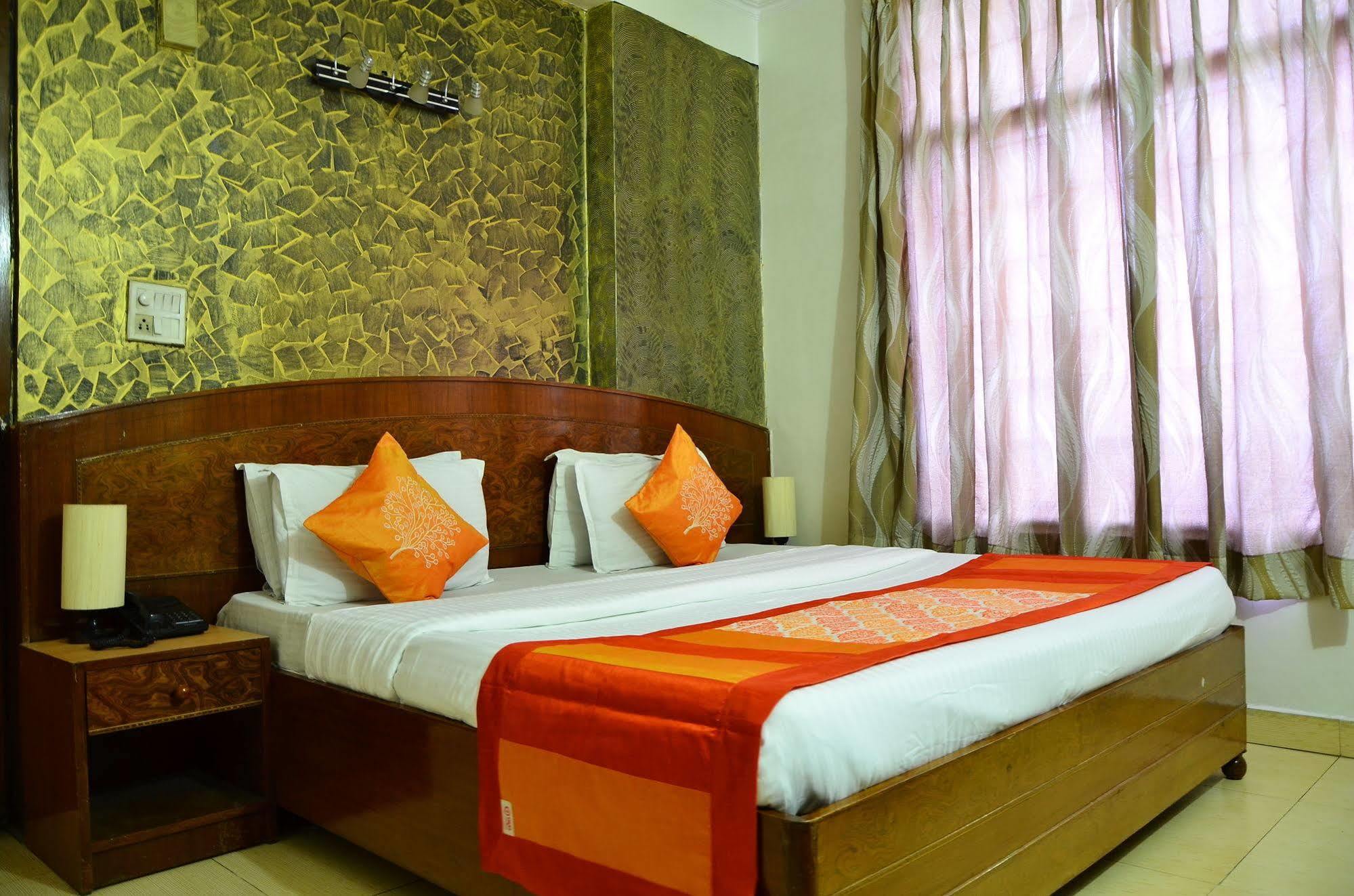 Airport Hotel Paradise International New Delhi Ngoại thất bức ảnh